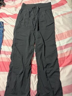 Lululemon Mid-Rise Dance Studio Pants *Short*